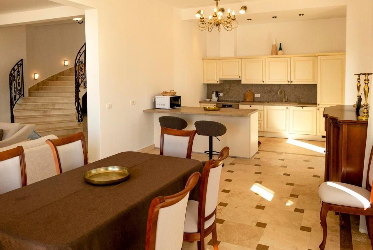 Виллы Oak Leaf Residences Свети-Стефан