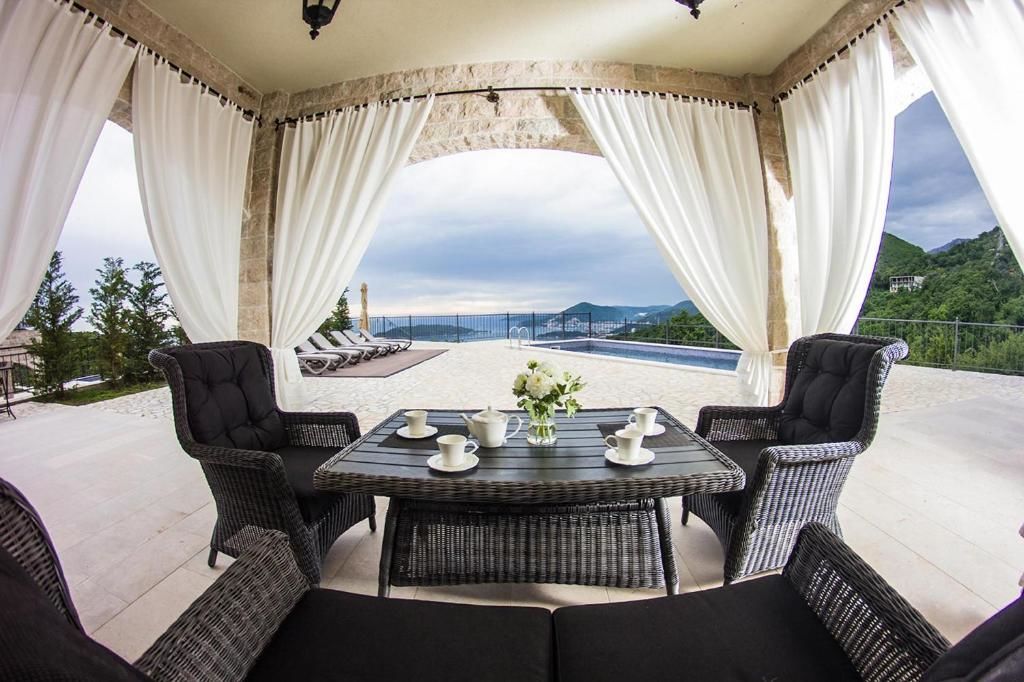 Виллы Oak Leaf Residences Свети-Стефан