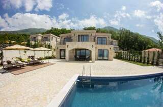 Виллы Oak Leaf Residences Свети-Стефан Вилла с собственным бассейном-107