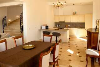 Виллы Oak Leaf Residences Свети-Стефан Вилла с собственным бассейном-41