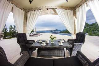 Виллы Oak Leaf Residences Свети-Стефан Вилла с собственным бассейном-7